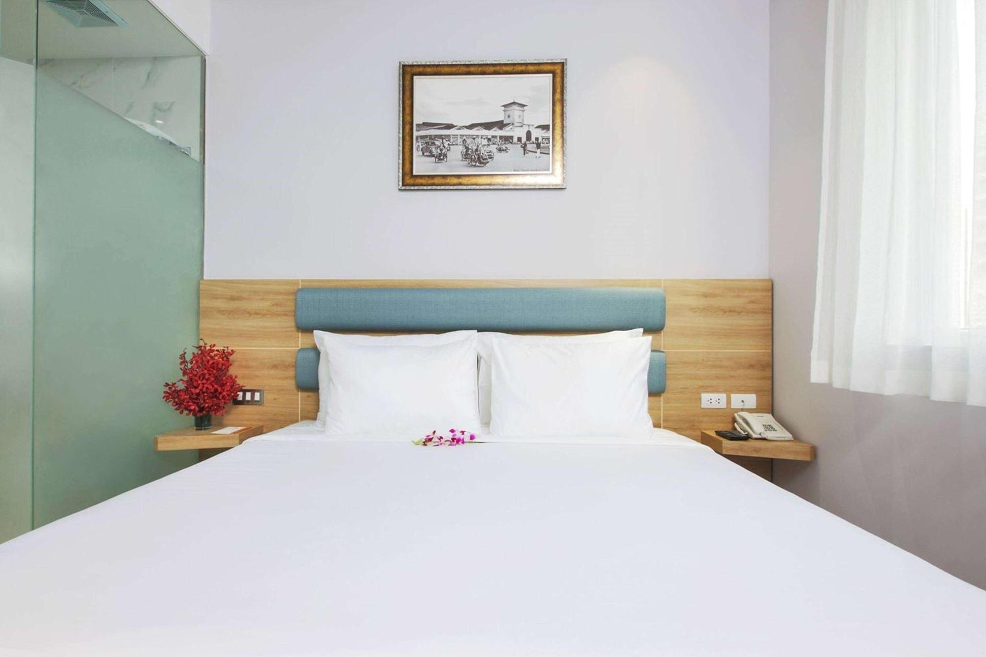 Ramada Encore By Wyndham Saigon D1 - Formerly M Boutique Hotel Saigon Хошимін Екстер'єр фото