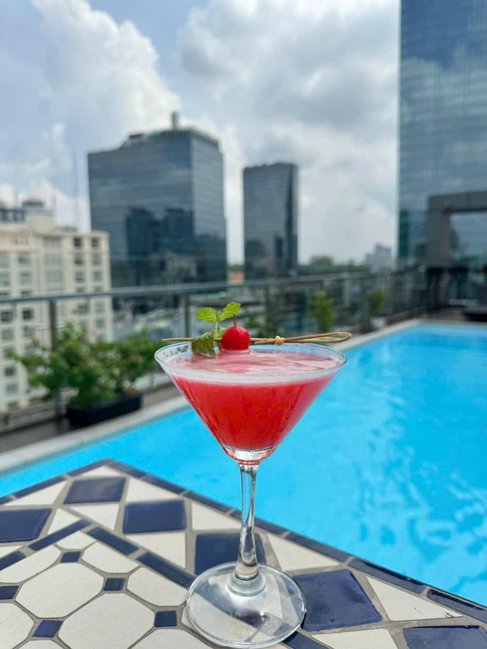 Ramada Encore By Wyndham Saigon D1 - Formerly M Boutique Hotel Saigon Хошимін Екстер'єр фото