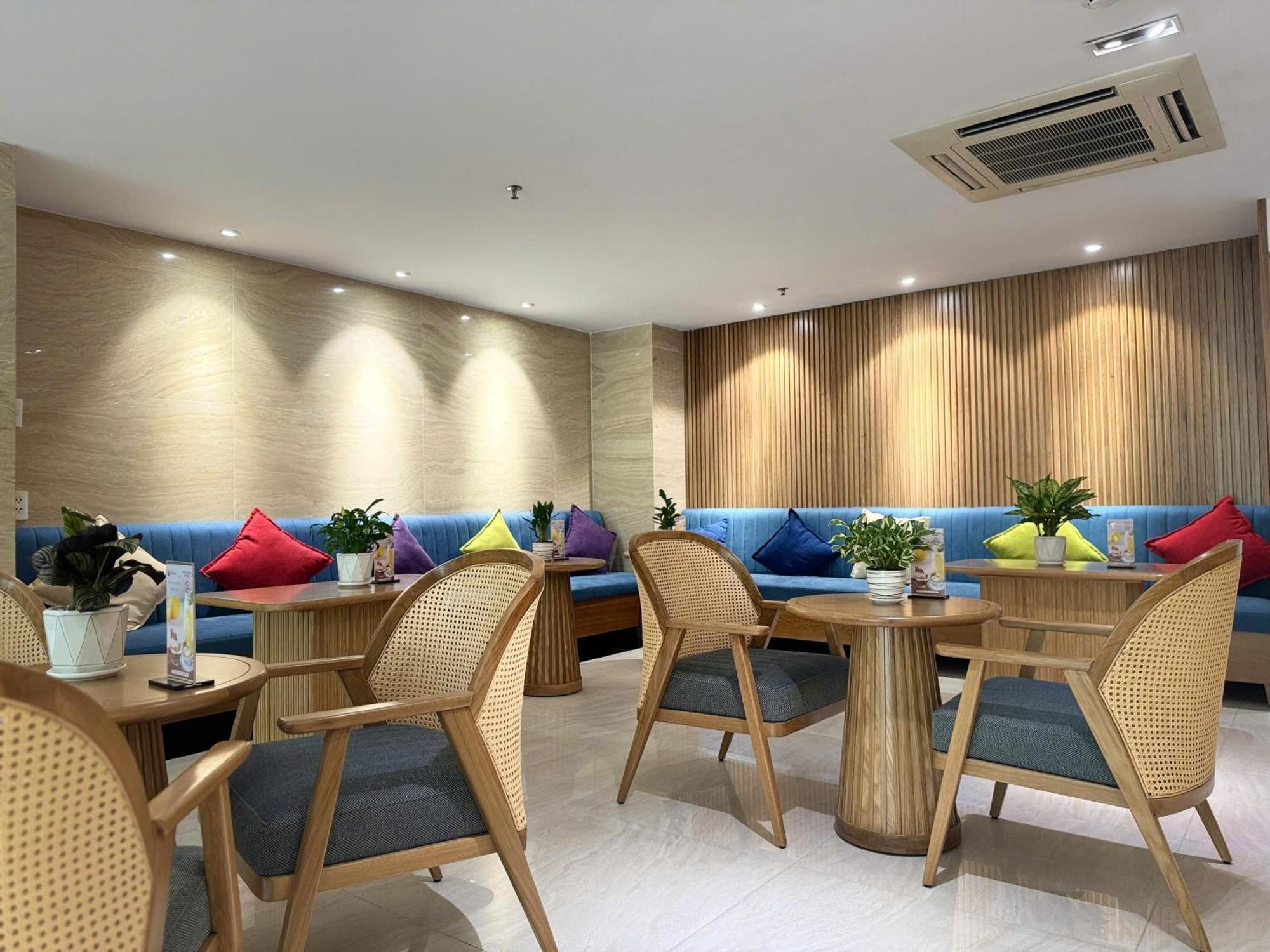 Ramada Encore By Wyndham Saigon D1 - Formerly M Boutique Hotel Saigon Хошимін Екстер'єр фото