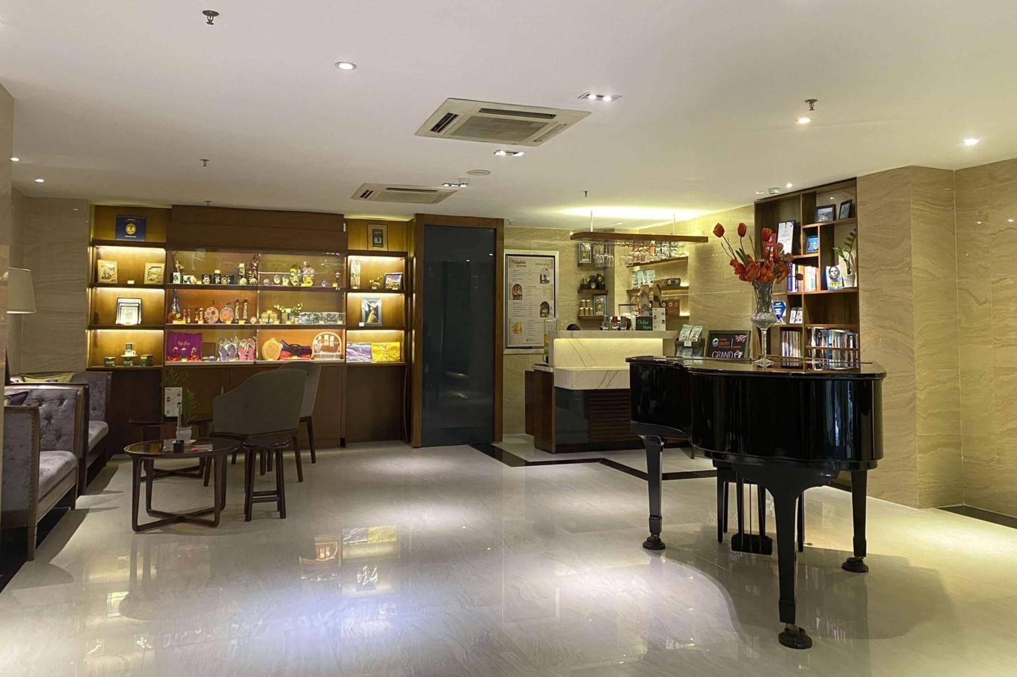 Ramada Encore By Wyndham Saigon D1 - Formerly M Boutique Hotel Saigon Хошимін Екстер'єр фото